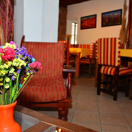 Hotel La Giralda ซัลตา ภายนอก รูปภาพ