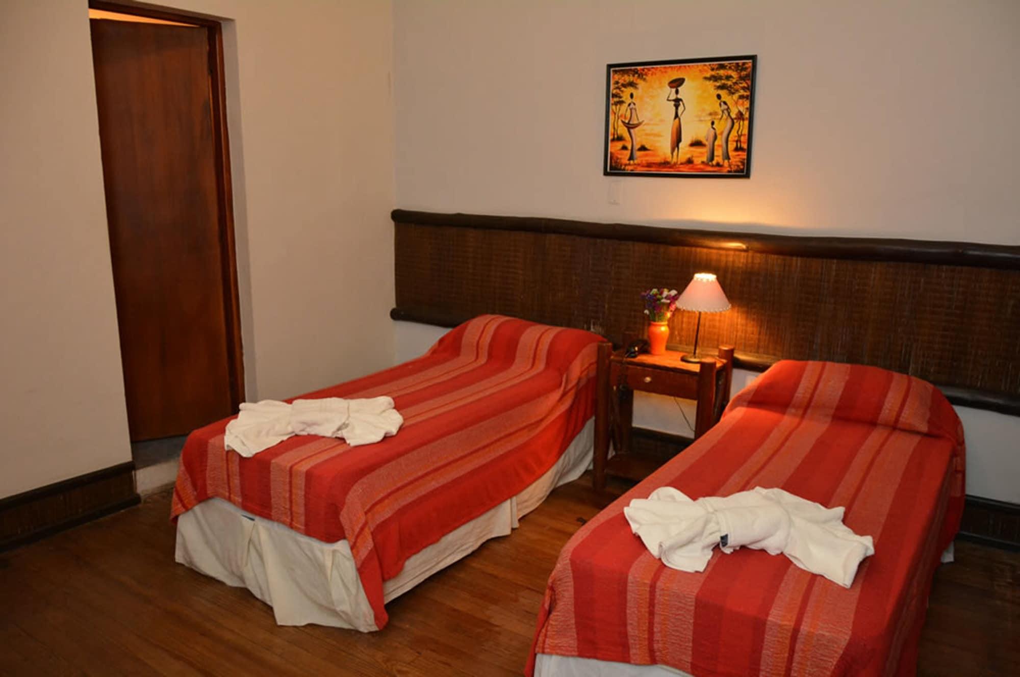 Hotel La Giralda ซัลตา ภายนอก รูปภาพ